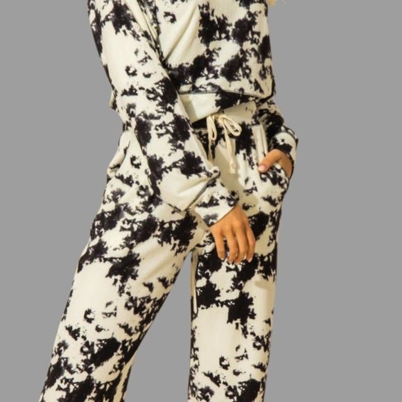 TIE DYE PRINTED DRAWSTRING WAIST JOGGER PANTS - Picture 3 of 5